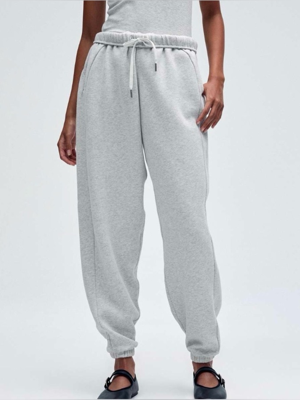 Lululemon Scuba Mid-Rise Oversized Jogger *Short Heathered Core Grey